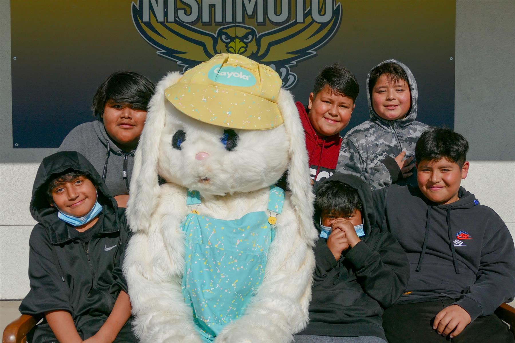 nishimoto_easter_bunny_visit1