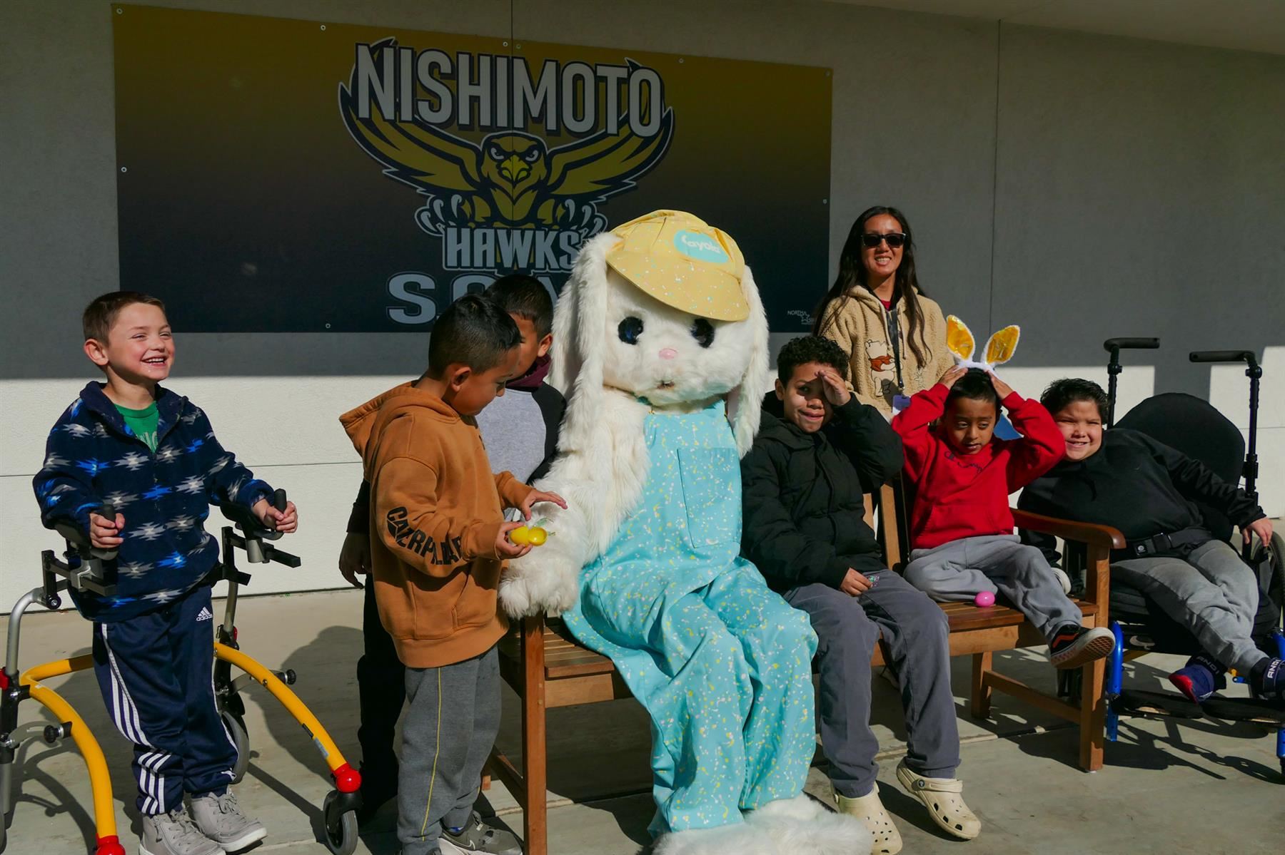 nishimoto_easter_bunny_visit1